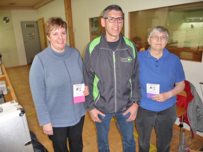 v.l. Erika Loretz (2.), Christian Camenisch (1.), Anna Marugg (3.)