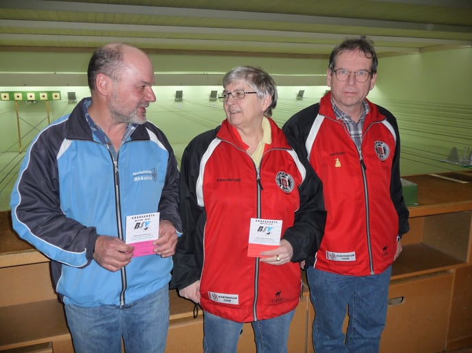 Das Siegertrio: vl. Andreas Egli, Anna Marugg, Urs Solèr