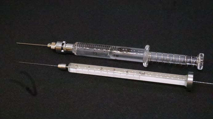 25Gと33Gの針比較画像