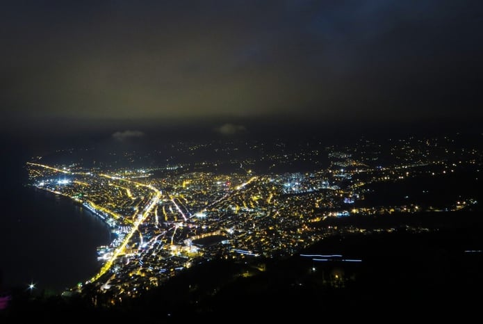 Ordu bei Nacht vom Boztepe.