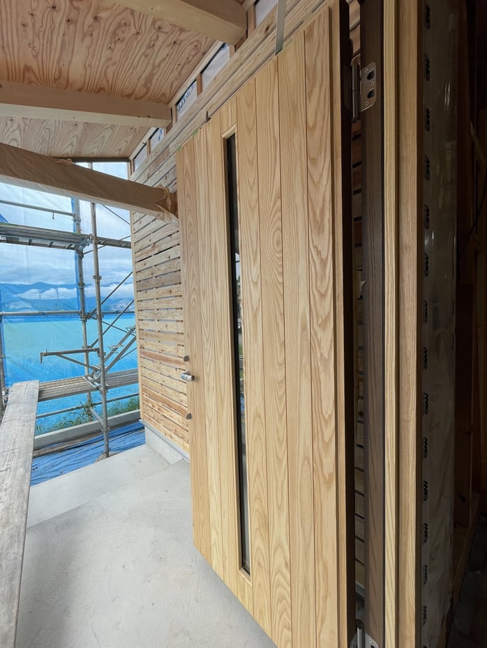 長野県　松本市　安曇野市　建築設計事務所　建築家　news設計室　丸山和男　住宅設計　設計監理　島内の家Ⅲ　長期優良住宅　瑕疵担保保証　木製断熱玄関ドア