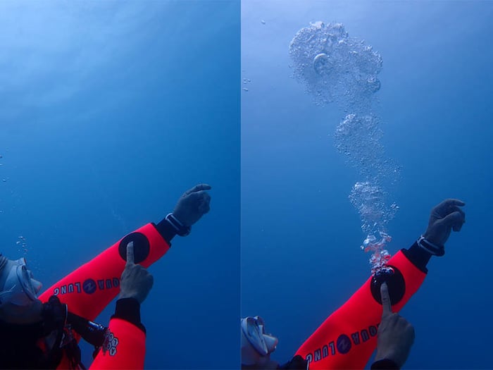 空気の通り道を考えて腕を上に向けてプッシュすると空気が抜けます