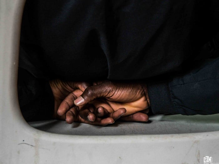 Les sans visages France 2018 Travail sur la place des mineurs isolé au sein d'un association de banlieue parisienne Léo Derivot Photographe