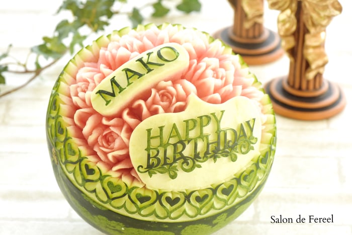 カービング　スイカ　彫刻　誕生日　結婚式　メロン　フルーツカービング　教室　大阪　薔薇　ソープカービング　プレゼント　オーダー　りんご　石けん　相撲　田中聖子