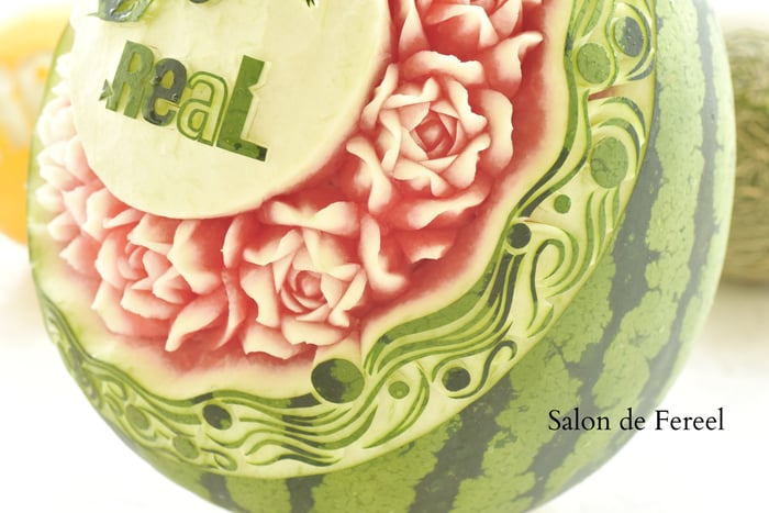 カービング　スイカ　彫刻　誕生日　結婚式　メロン　フルーツカービング　教室　大阪　薔薇　ソープカービング　　プレゼント　オーダー　りんご　石けん　野菜　人参