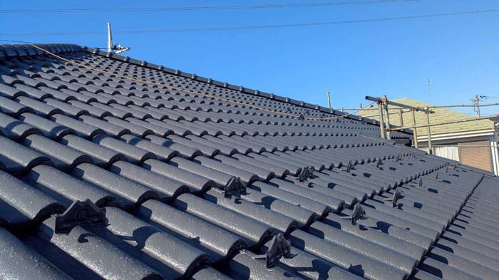 外壁屋根　外壁塗装　屋根カバー工法　戸袋補修　採風雨戸取付　ベランダ防水　棟の取り直し　リフォーム　各種保険　バリアフリー　外構　シャッター　スリーエイトホーム　佐倉市　千葉