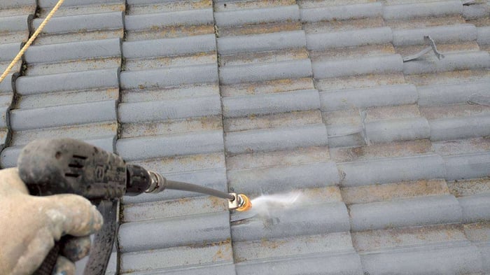 外壁屋根　外壁塗装　屋根カバー工法　戸袋補修　採風雨戸取付　ベランダ防水　棟の取り直し　リフォーム　各種保険　バリアフリー　外構　シャッター　スリーエイトホーム　佐倉市　千葉