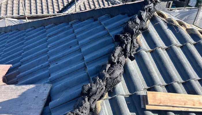 外壁屋根　外壁塗装　屋根カバー工法　戸袋補修　採風雨戸取付　ベランダ防水　棟の取り直し　リフォーム　各種保険　バリアフリー　外構　シャッター　スリーエイトホーム　佐倉市　千葉