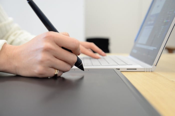 イラストレーター向け！仕事が取れるホームページの作り方は？