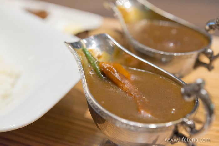 LifeTeria　ブログ　欧風カレー　ガヴィアル　コレド室町2号店