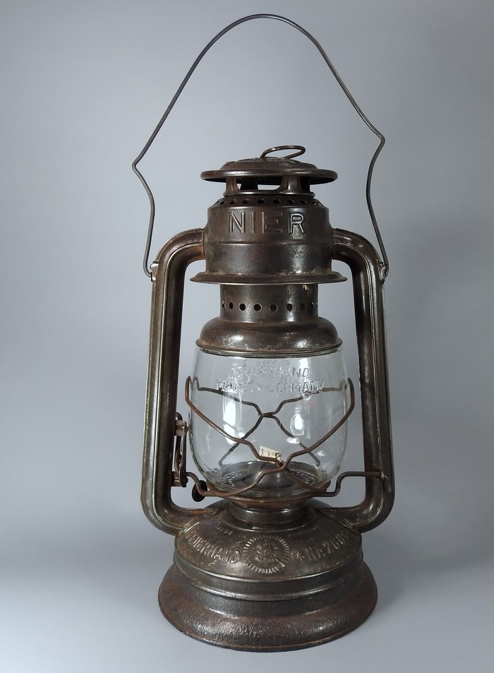 NIER FEUERHAND Nr. 260