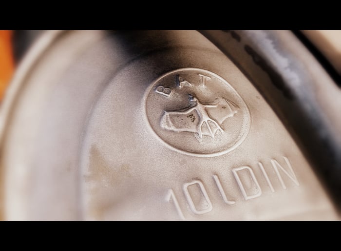 Bat (Fledermaus) Zink Watering Can - BAT Gießkanne Kanne