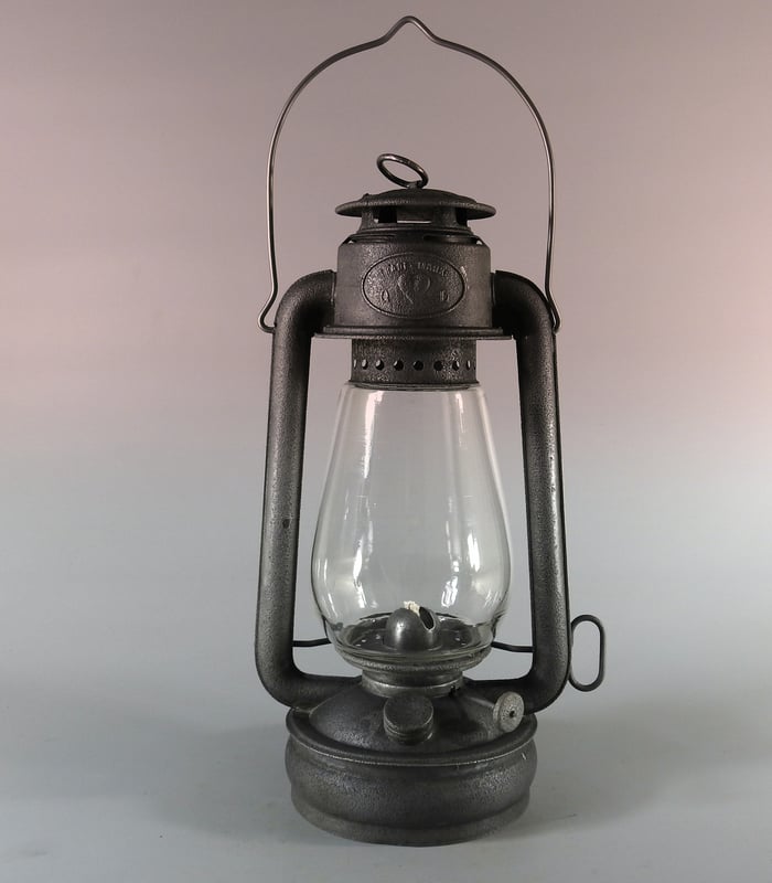 VIRGO Nr. 337 by Eduard Sommerfeld of Berlin. Export version of the K & T "Lloyd" Kerosene lantern