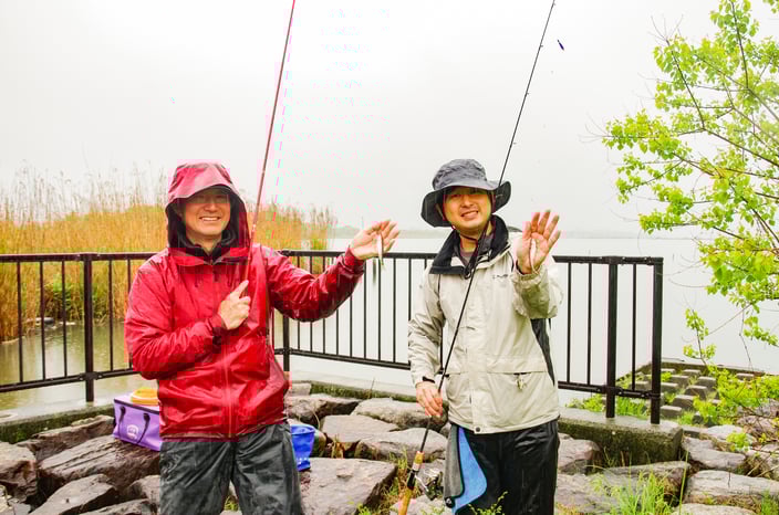 南湖でホンモロコが釣れ出しました!