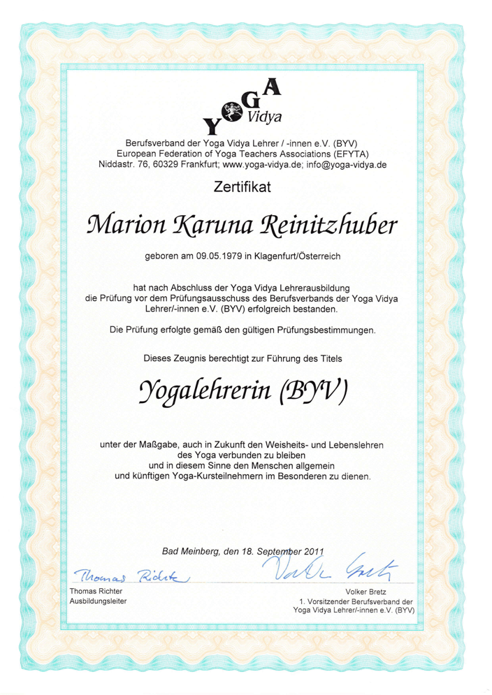 Zeugnis Yogalehrer - Dr. Marion Reinitzhuber