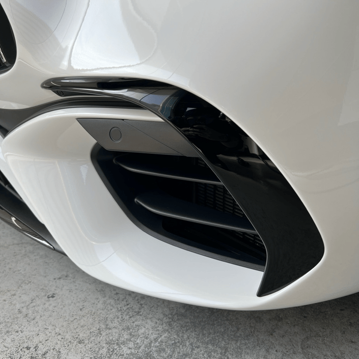 ベンツ　C63Sステーションワゴン　Eパフォーマンス　プロテクションフィルム施工　フロントバンパー