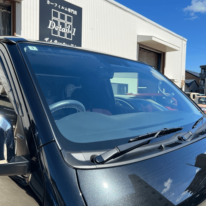 トヨタ　ハイエース　カーフィルム施工　WINCOS Premium HCD-03G　IR-85HD フロントガラス