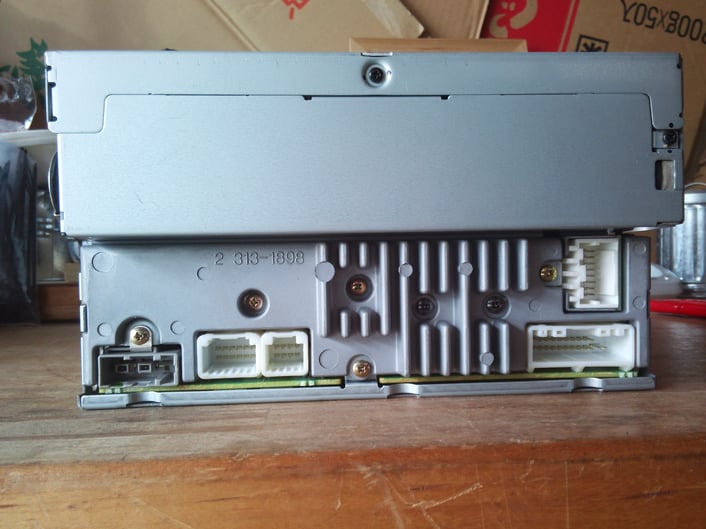 電装整備　純正オーディオ　フーガ　純正部品