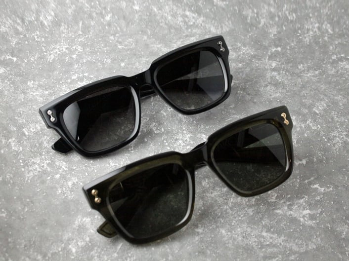 立体感あるサングラス　AKONI（アコニ）『PYXIS』