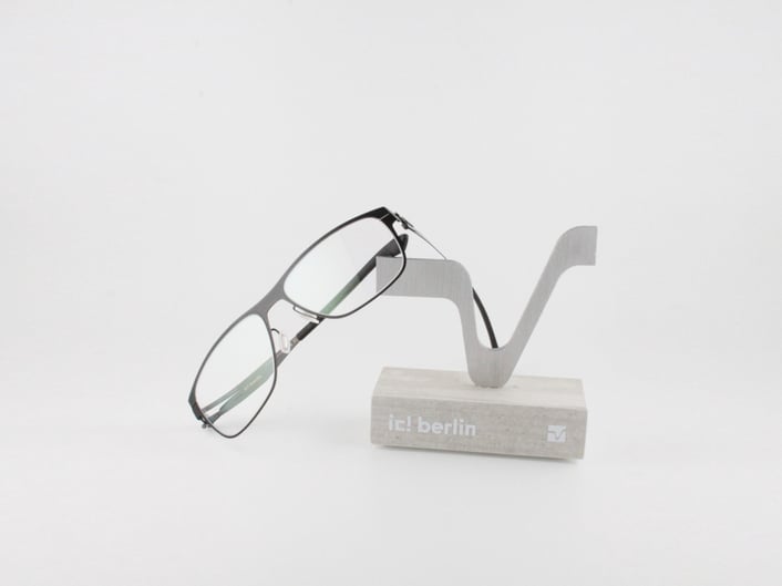 ic! berlin（アイシーベルリン）人気モデル再入荷しました