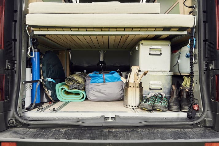 Campingbus Ausbau Kofferraum