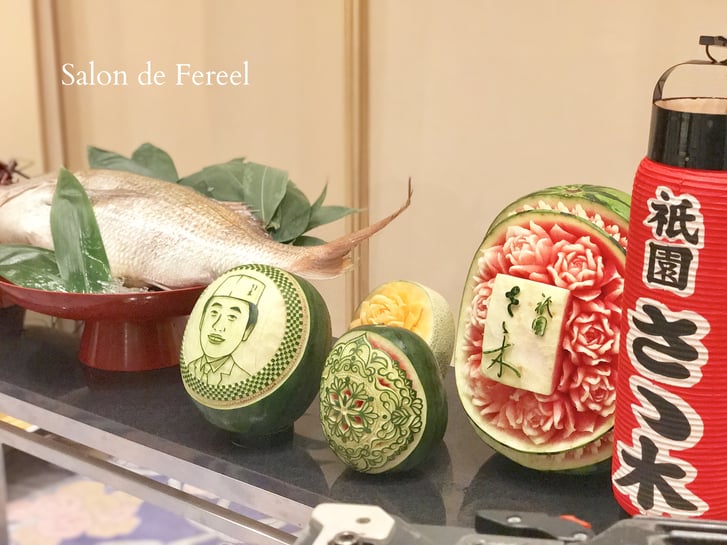 かービング　スイカ　メロン　教室　フルーツ　彫刻　大阪　オーダー　習い事　誕生日プレゼント　結婚式　カッティング　ソープ　似顔絵　お供え　祇園さ々木