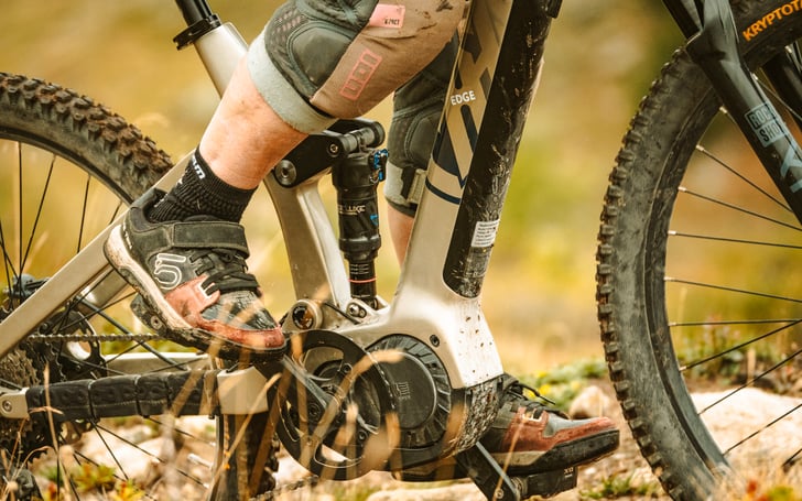 Ansicht Motor X700 MIVICE auf Trail Reschen