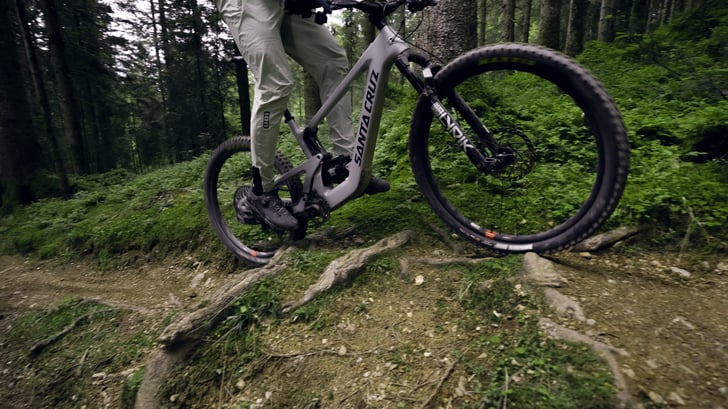 FAZUA veröffentlicht Firmware Bundle 12 mit neuem KickOverrun Feature ©Fazua