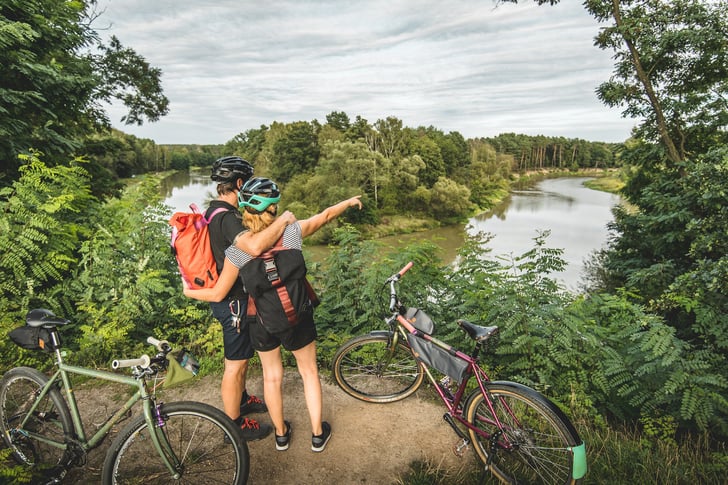 Zwischen Rothenburg/ O.L. und Steinbach sollten Radfahrer unbedingt am „Brechenden Ufer“ Halt machen und den Blick auf die Neiße genießen. ©Philipp Herfort