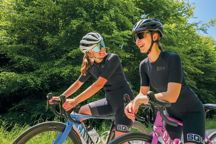 Das SQlab Trikot gibt es als Herren- und Damenvariante und passt perfekt zu der jeweilig passenden SQ-Short ONE12 (Women)