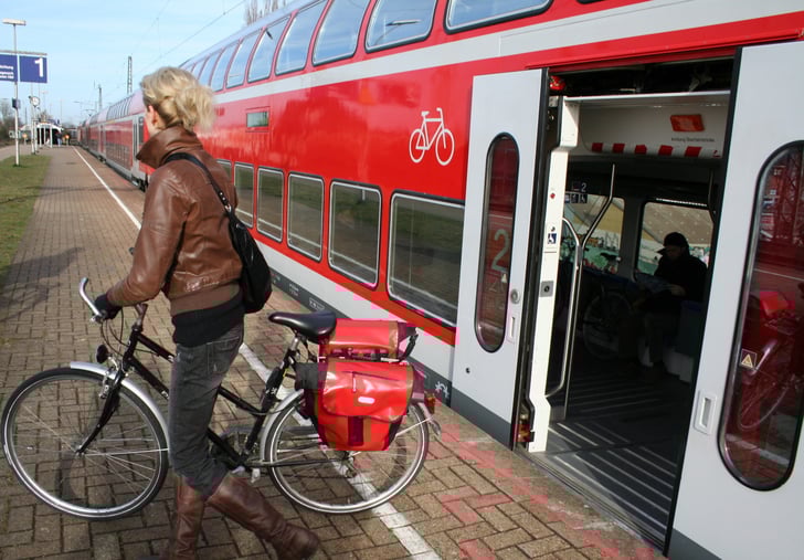 Bahnmitnahme — © ADFC Carsten Schabacher und Norgand Schwarzlose