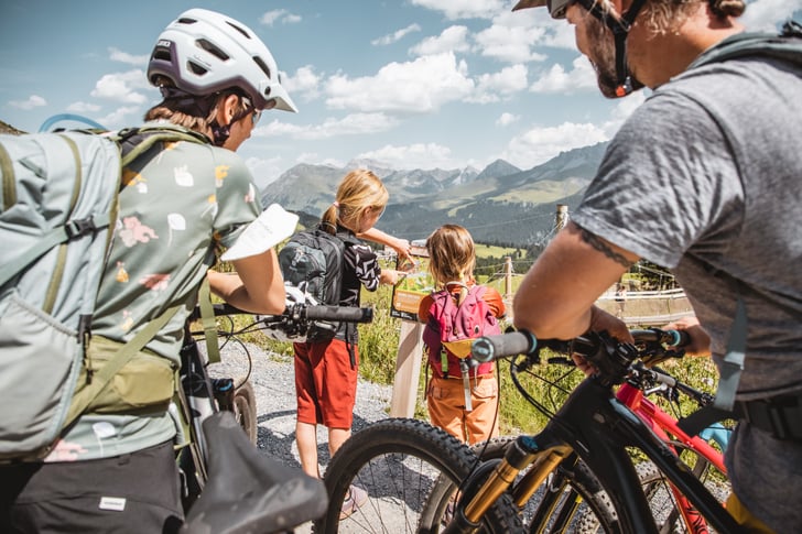 Family Bike Vibes Arosa // Copyright Arosa Tourismus / Veit Fritz