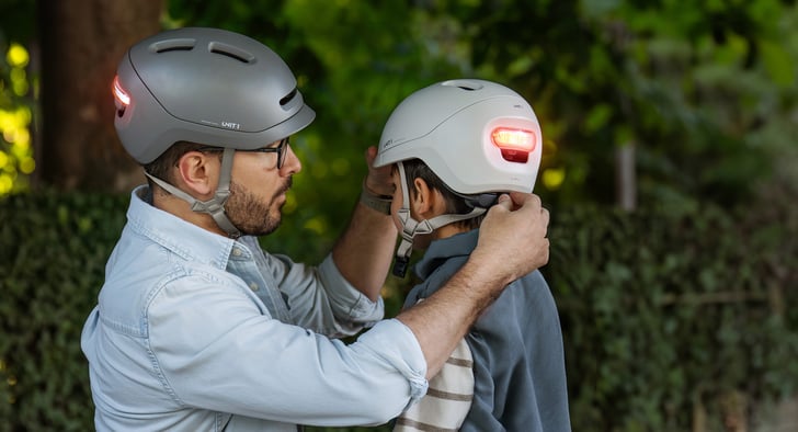 NEON: A smart helmet that breaks the industry rule ©Unit1