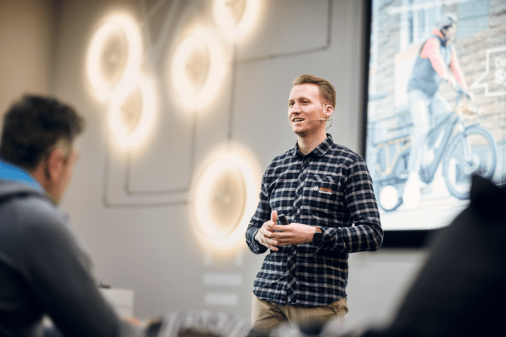 Startschuss für die Trainingssaison Modelljahr 2025: An mehr als 430 Terminen in 21 Ländern vermitteln die Experten von Bosch eBike Systems Fachhändlern aus ganz Europa ihr Know-how zu den Produkten und Features.