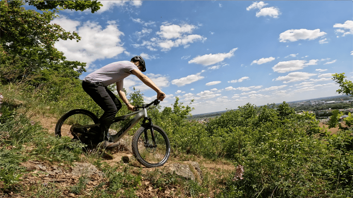 Auch in unserem Geländetest überzeugen die Details ©Velototal Fabian Bodem