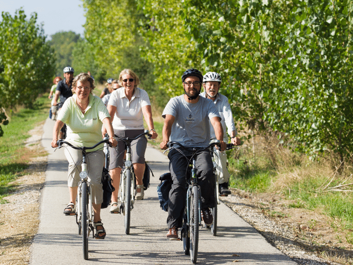 Radler in Frankreich unterwegs © Die Landpartie Radeln und Reisen 