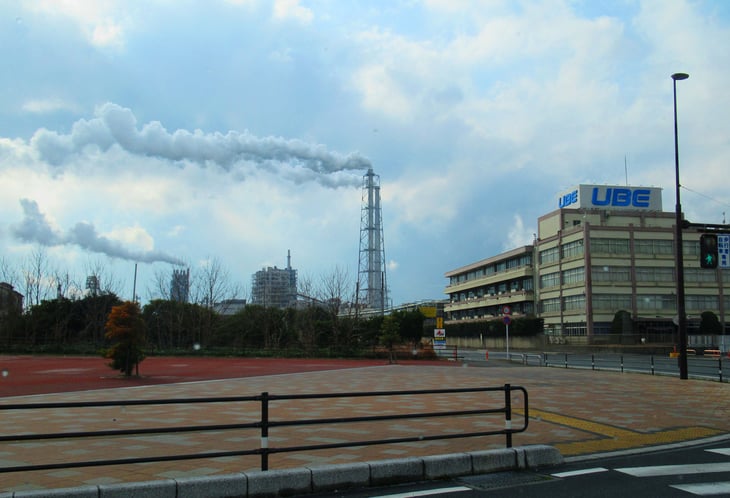 宇部興産本社　（宇部市）　/　スリープキューブ和多屋