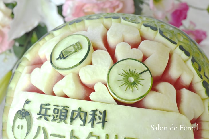 カービング　スイカ　メロン　教室　フルーツ　彫刻　大阪　オーダー　習い事　誕生日プレゼント　結婚式　カッティング　ソープ　似顔絵　お供え　冬瓜