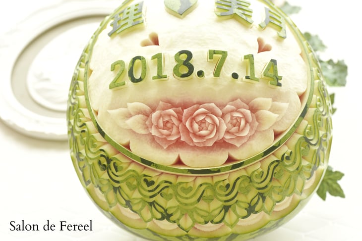 カービング　スイカ　彫刻　誕生日　結婚式　メロン　フルーツカービング　教室　大阪　薔薇　ソープカービング　　プレゼント　オーダー　フラワーケーキ　時計　ウェルカムボード　フルーツバスケット