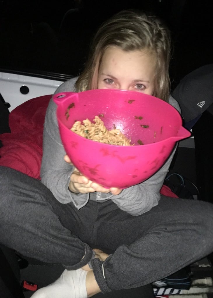 AnneLy tankt Kraft fürs nächste Spiel...