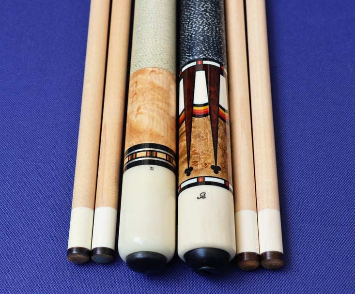 手したキューは使用するもの、と言っても例外はある。オレが使うタイミングがなく月日が過ぎた、ミントの1993年製タッドと1995年製ジナ