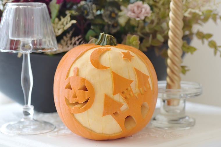 ハロウィン　かぼちゃ　カービング