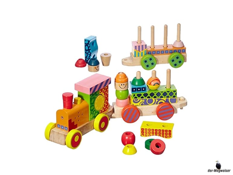 Die Besonderheit im Eichhorn Paket ist, dass der Zug aus 28 Teile besteht und auf verschiedenen Arten zusammengebaut werden kann.