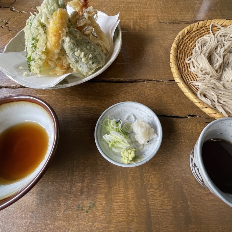 長野県　松本市　長野市　飯綱高原　建築設計事務所　建築家　news設計室　丸山和男　別荘設計　飯綱山荘Ⅲ（長野市）　戸隠蕎麦