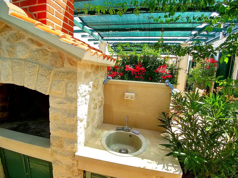 #povlja #islandbrac #wyspabrac #isolabrac #inselbrac #adriatic #sea #mare #meer #dalmatia #dalmazia #dalmatien #croatia #croazia #chorwacja #kroatien #apartmentspovlja #holidayapartments #vacation #vacanze #urlaub  