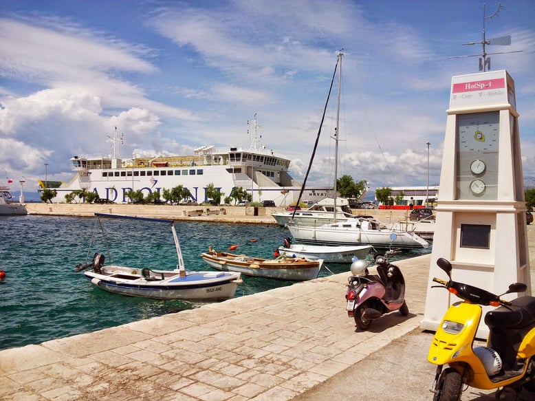 #povlja #islandbrac #wyspabrac #isolabrac #inselbrac #adriatic #sea #mare #meer #dalmatia #dalmazia #dalmatien #croatia #croazia #chorwacja #kroatien #apartmentspovlja #holidayapartments #vacation #vacanze #urlaub