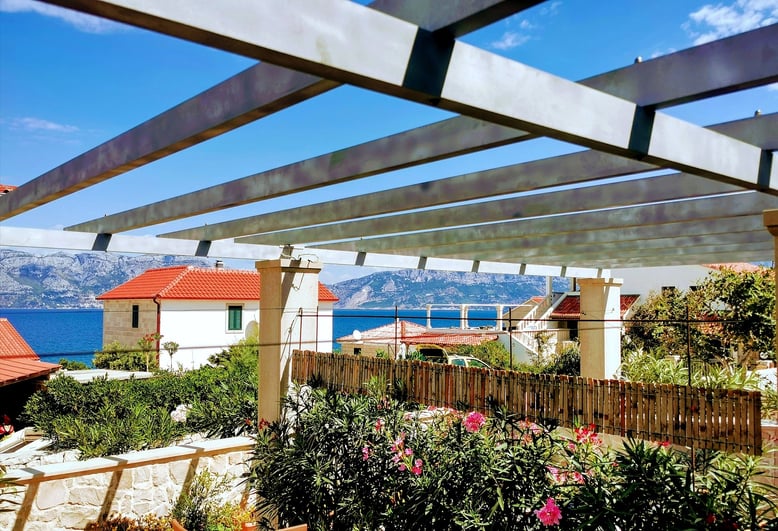 #povlja #islandbrac #wyspabrac #isolabrac #inselbrac #adriatic #sea #mare #meer #dalmatia #dalmazia #dalmatien #croatia #croazia #chorwacja #kroatien #apartmentspovlja #holidayapartments #vacation #vacanze #urlaub  