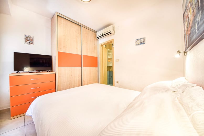 #apartmanibrac #apartmanipovlja #apartmentbracisland #apartmentpovlja #apartmentsbrac #apartmentspovlja #bracisland #povlja #villagracin 