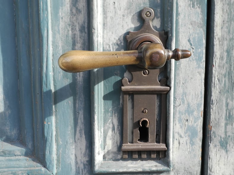 Verschlossene Türen zu den Menschen öffnen und den Horizont erweitern