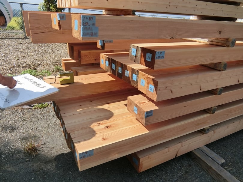 長野県　松本市　安曇野市　建築設計事務所　建築家　news設計室　丸山和男　住宅設計　設計監理　穂高の家Ⅰ　材木検査